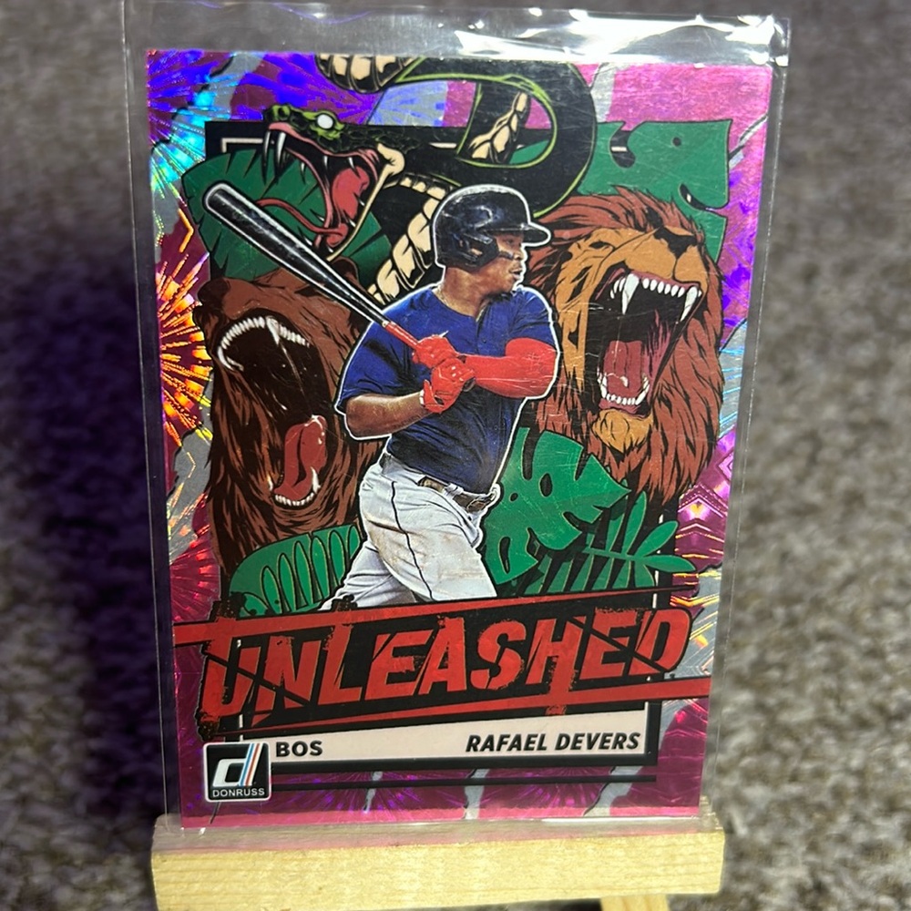 Rafael Devers Panini Donruss Pink Unleashed MLB Baseball Card #UNL25 Boston